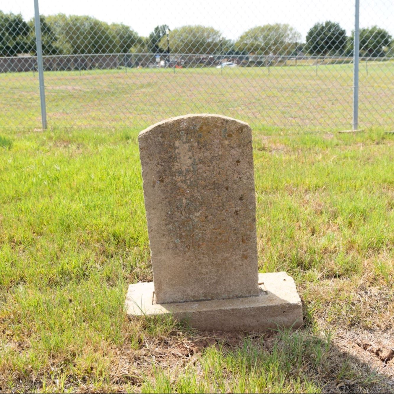 Pre-Restoration of Abner Phillips's gravestone in 2023